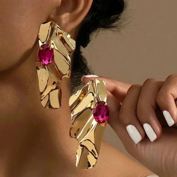 Multicolor Women's Exaggerated Sea Wave Shape Luxurious Earrings - Picture 1 of 6